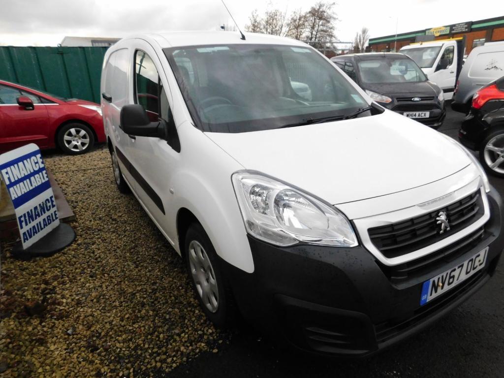 View PEUGEOT PARTNER BlueHDi 100 Crew Van