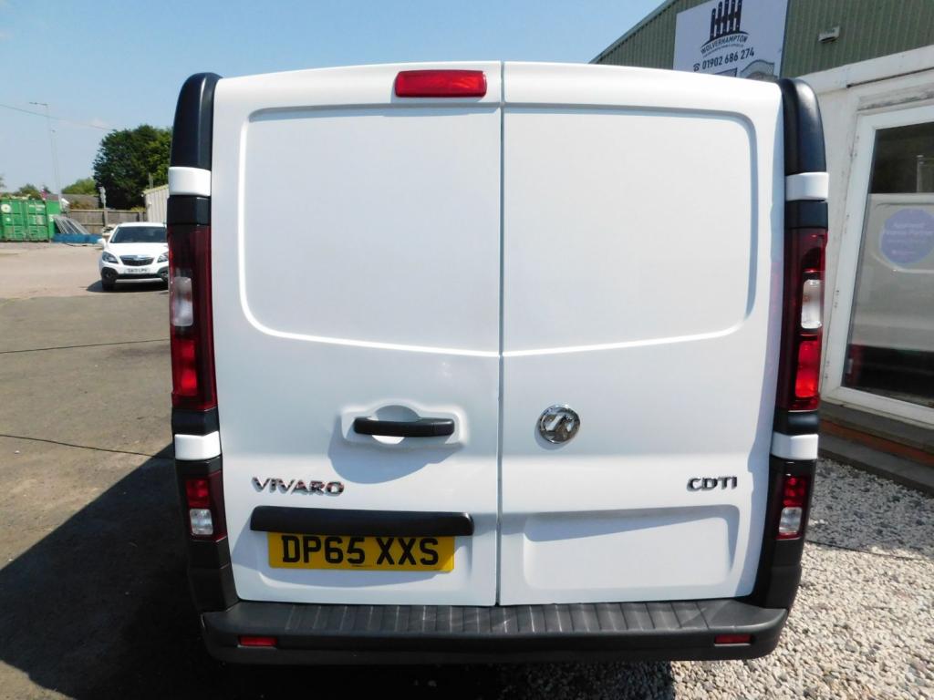VAUXHALL VIVARO