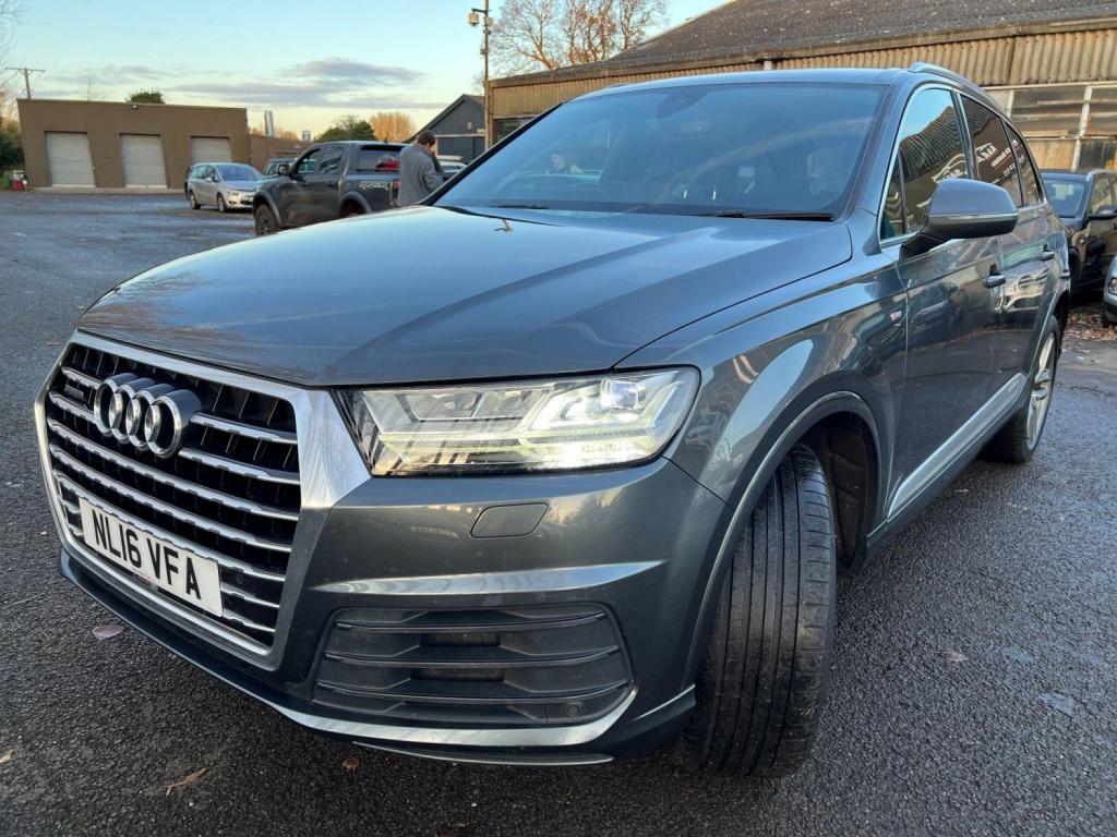 AUDI Q7