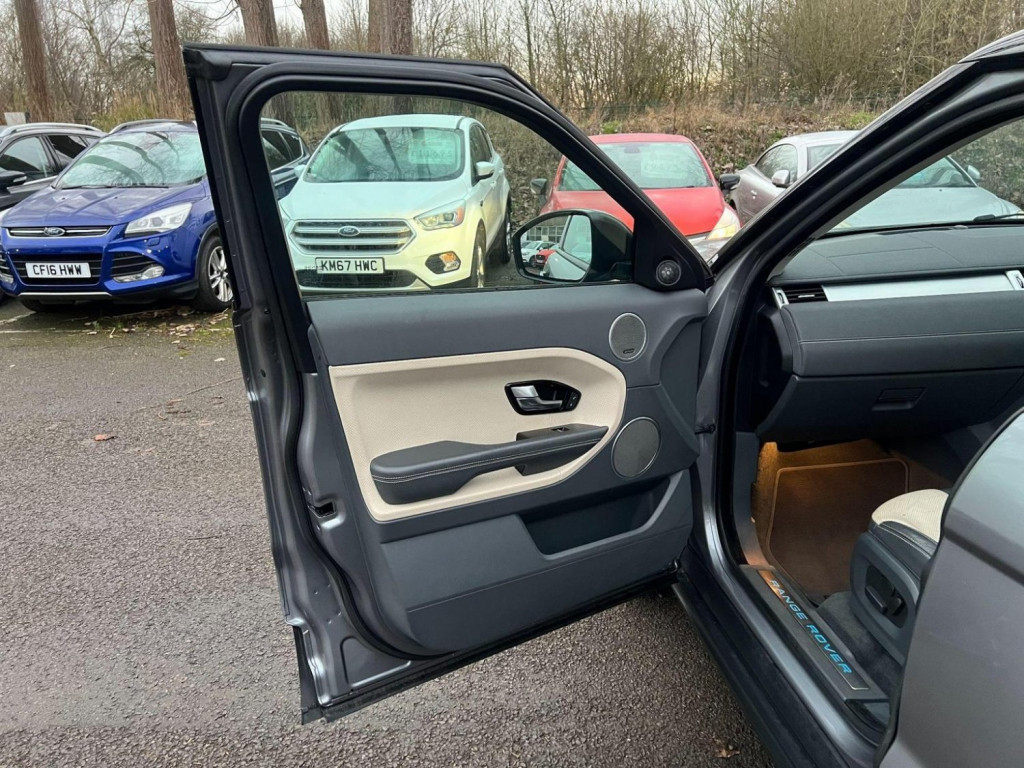 LAND ROVER RANGE ROVER EVOQUE