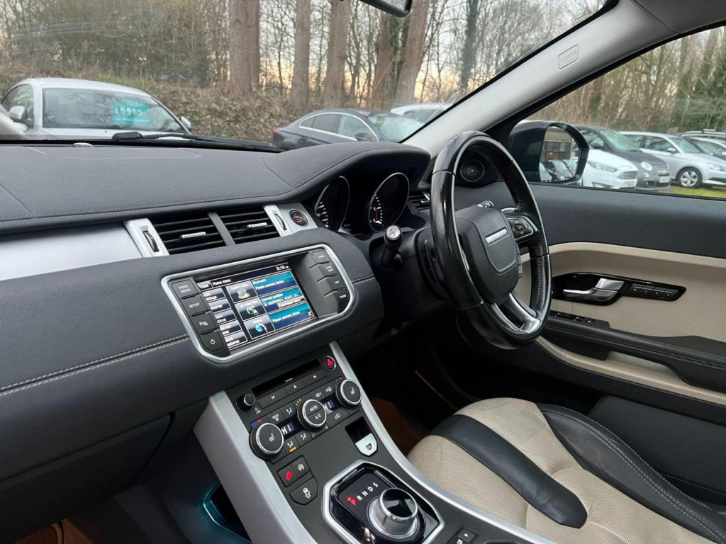 LAND ROVER RANGE ROVER EVOQUE