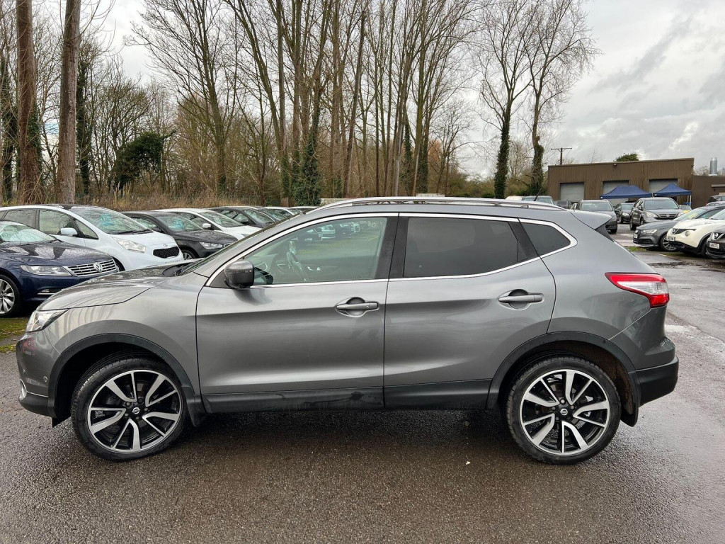 NISSAN QASHQAI