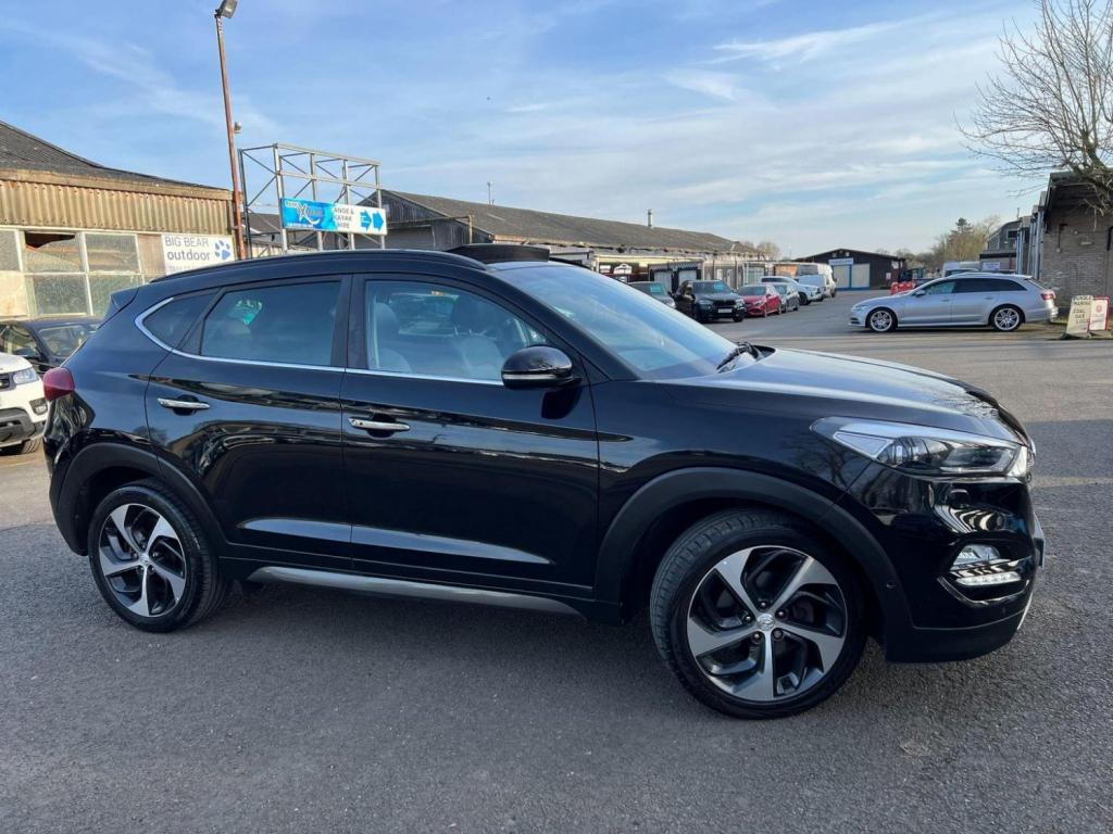HYUNDAI TUCSON