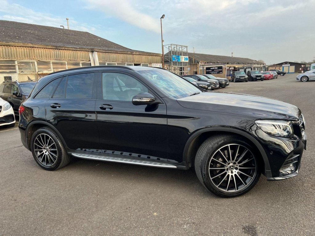 MERCEDES-BENZ GLC