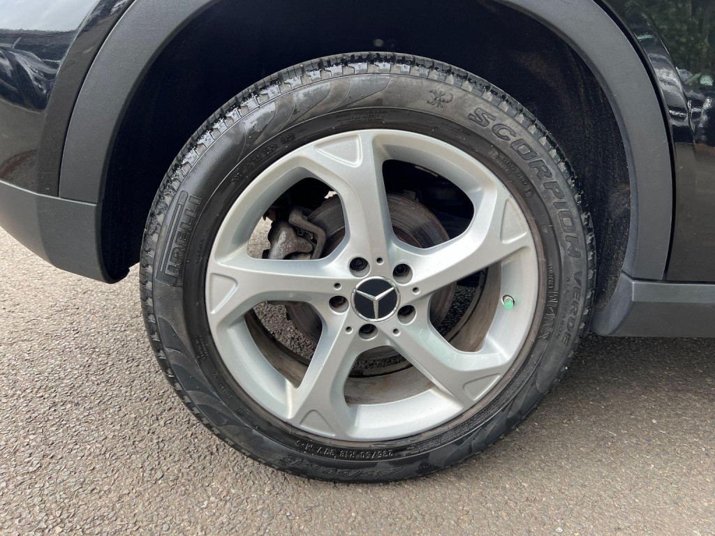 MERCEDES-BENZ GLA CLASS