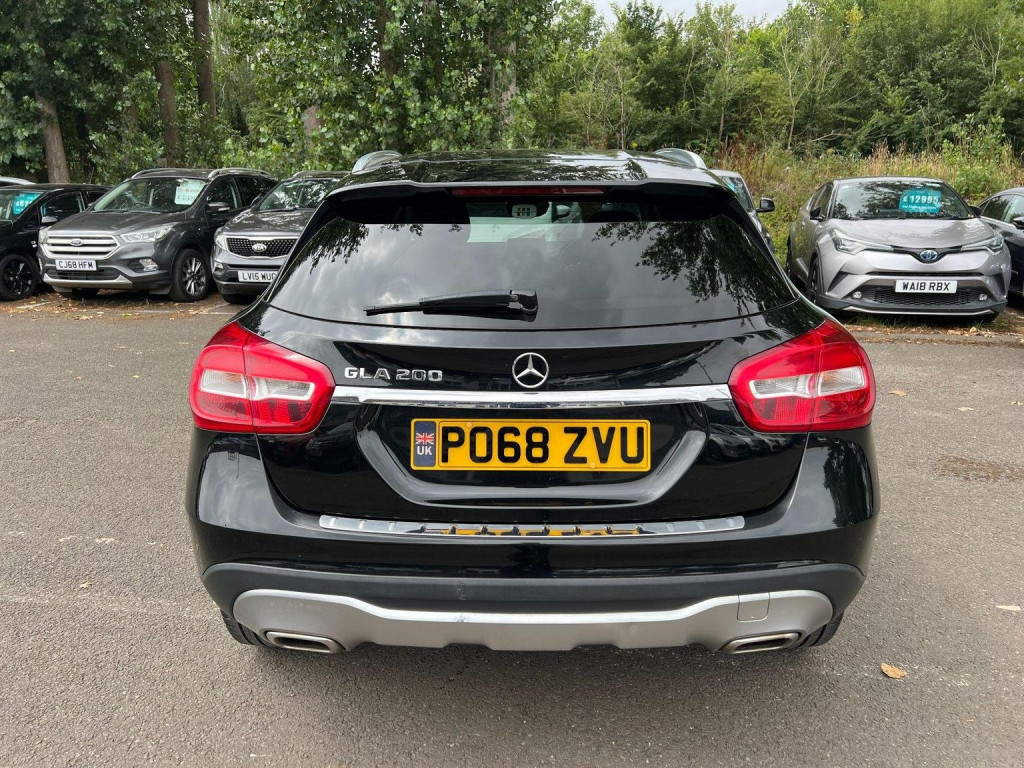 MERCEDES-BENZ GLA CLASS