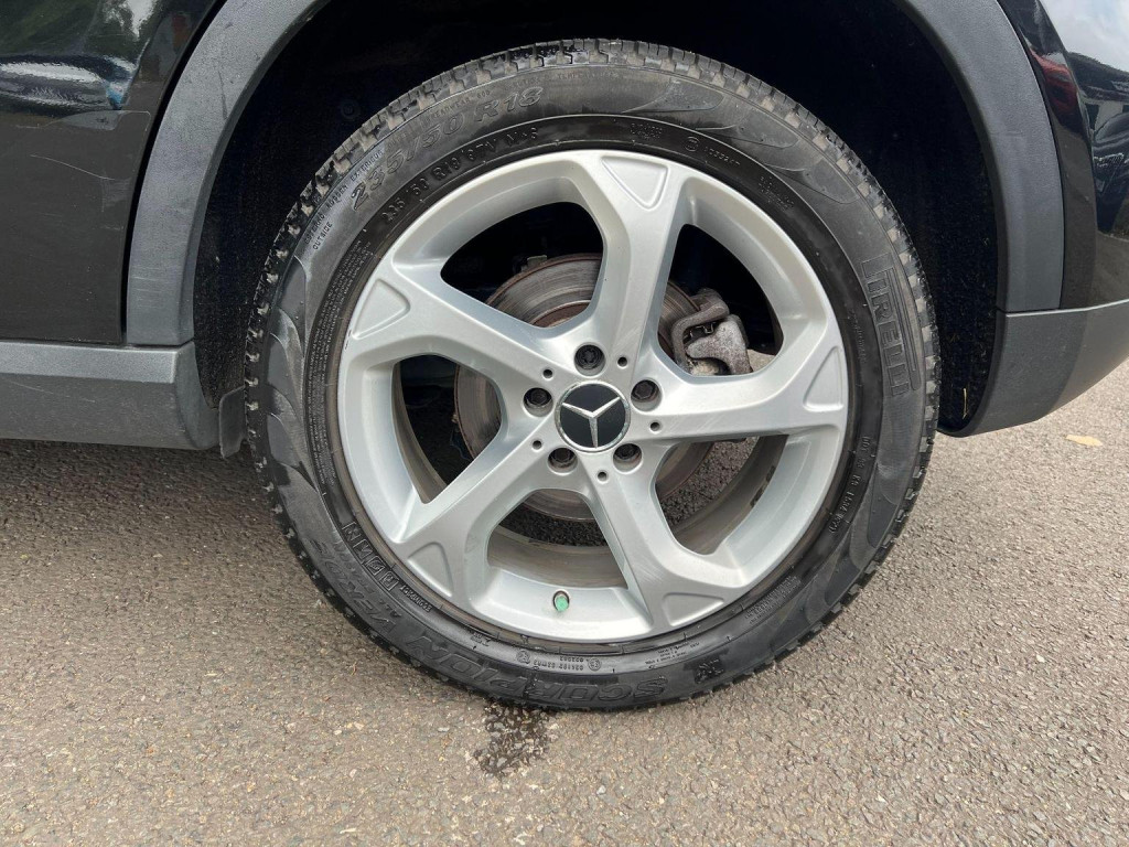 MERCEDES-BENZ GLA CLASS