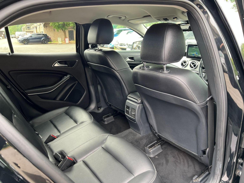 MERCEDES-BENZ GLA CLASS