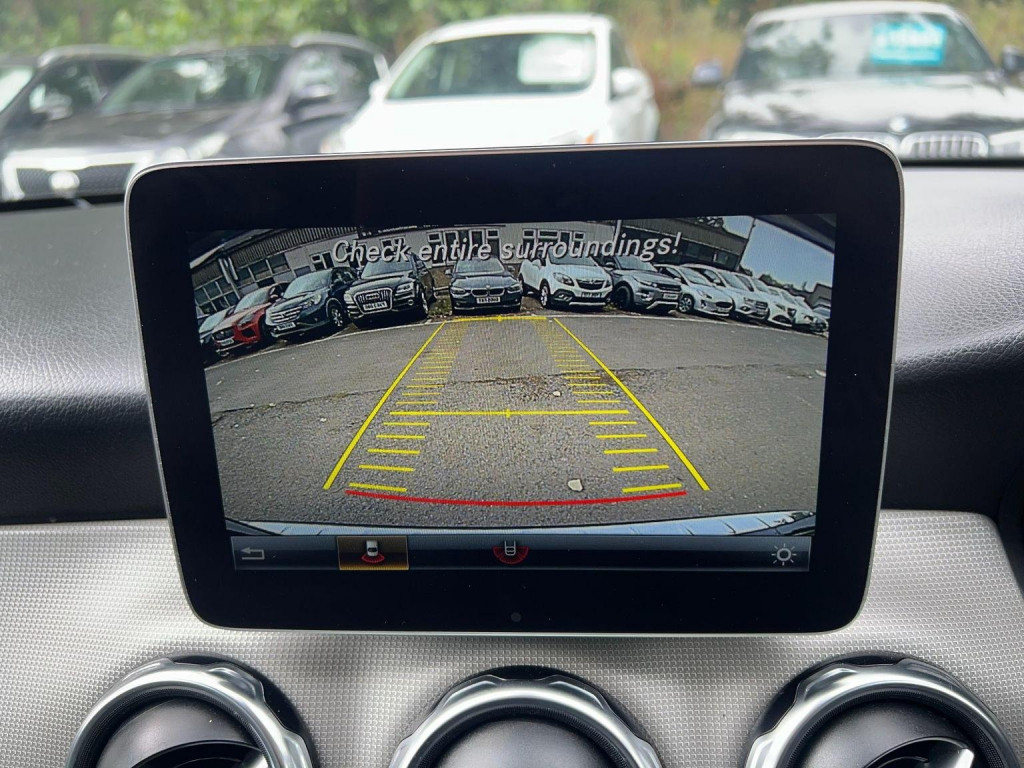 MERCEDES-BENZ GLA CLASS