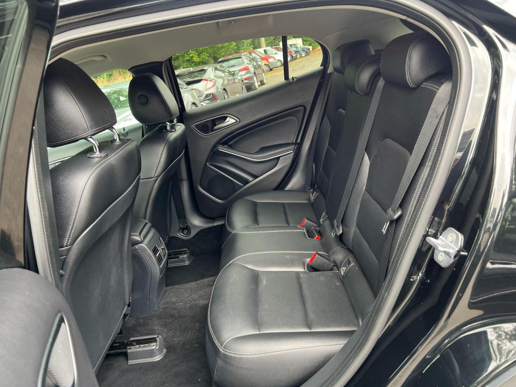 MERCEDES-BENZ GLA CLASS