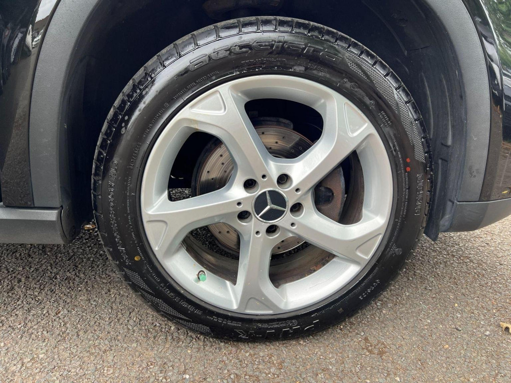 MERCEDES-BENZ GLA CLASS