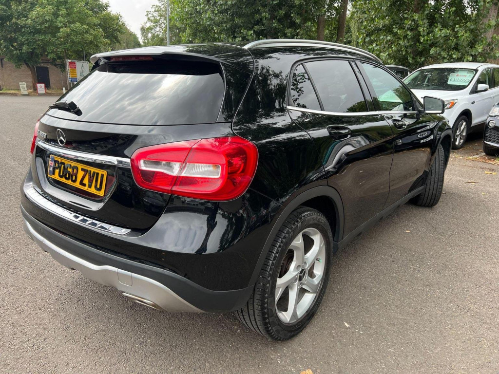 MERCEDES-BENZ GLA CLASS