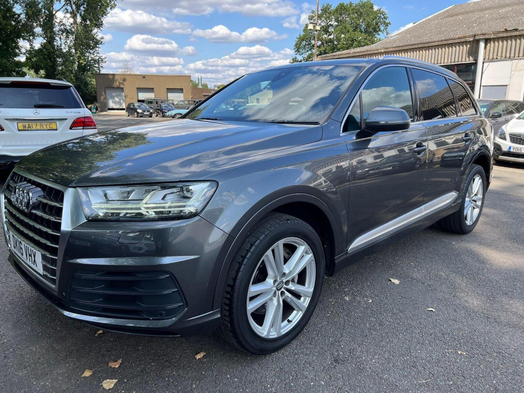 AUDI Q7