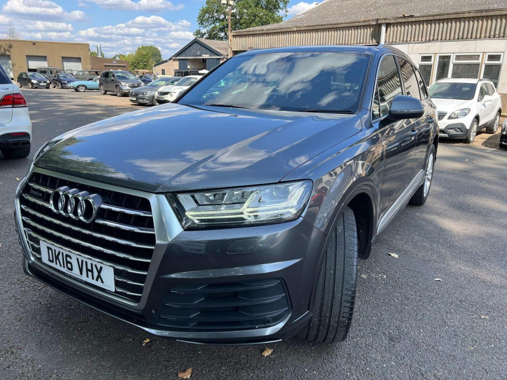 AUDI Q7