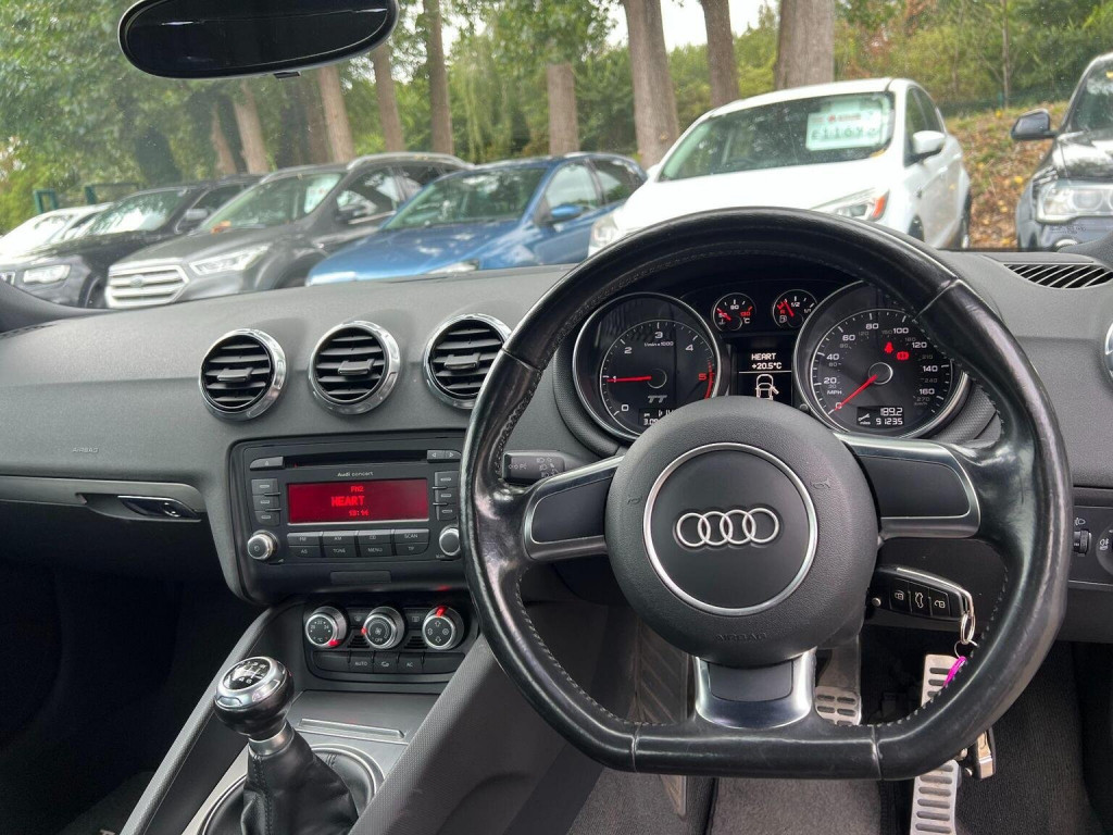 AUDI TT