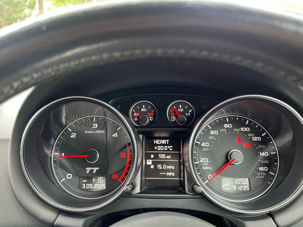 AUDI TT