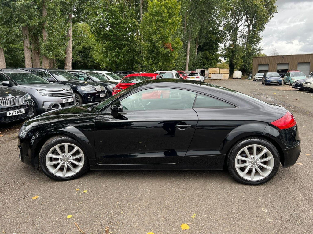 AUDI TT