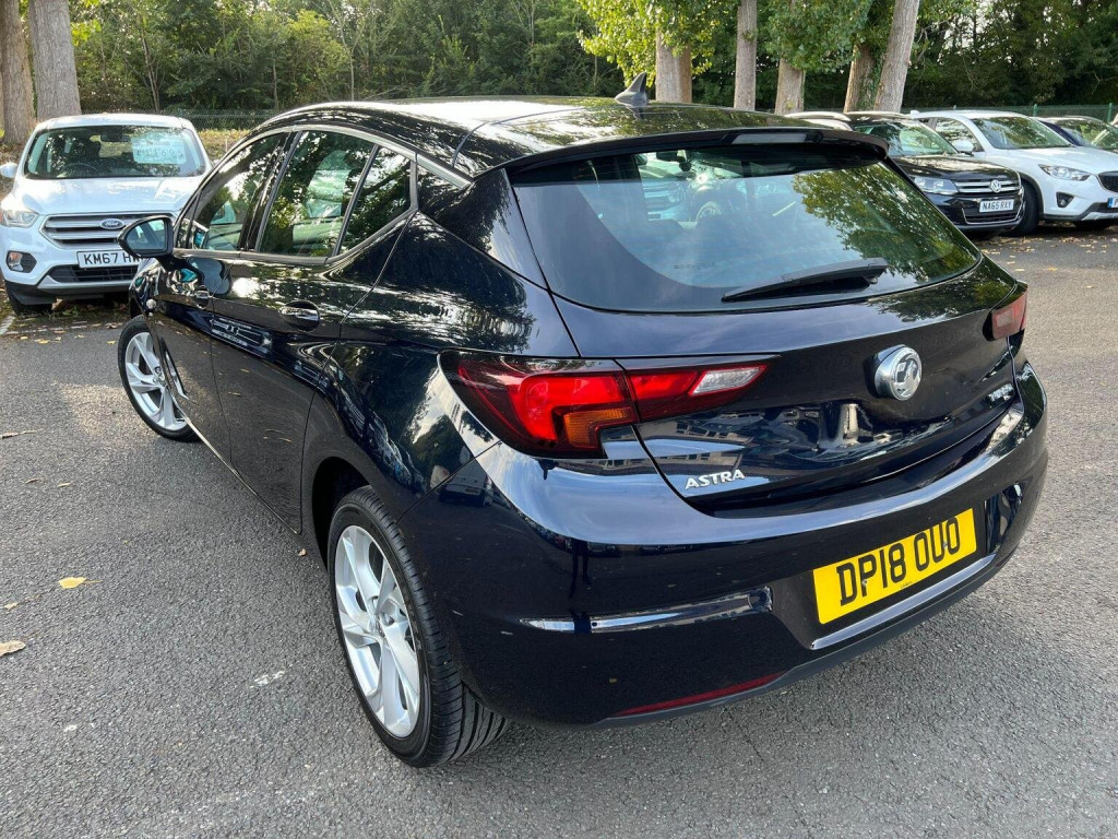 VAUXHALL ASTRA