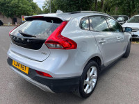 VOLVO V40 CROSS COUNTRY
