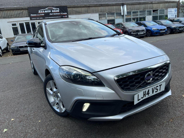 VOLVO V40 CROSS COUNTRY