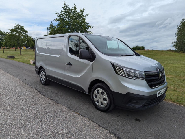 RENAULT TRAFIC