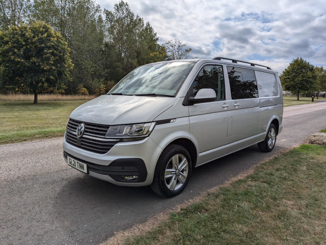 VOLKSWAGEN TRANSPORTER