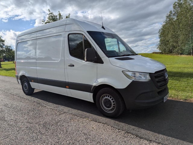 MERCEDES-BENZ SPRINTER