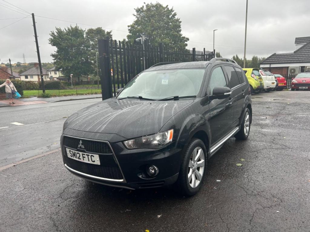 MITSUBISHI OUTLANDER