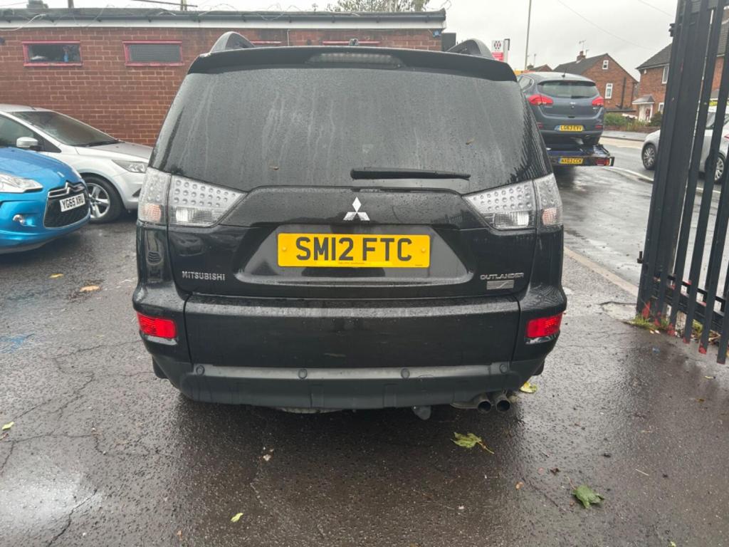 MITSUBISHI OUTLANDER