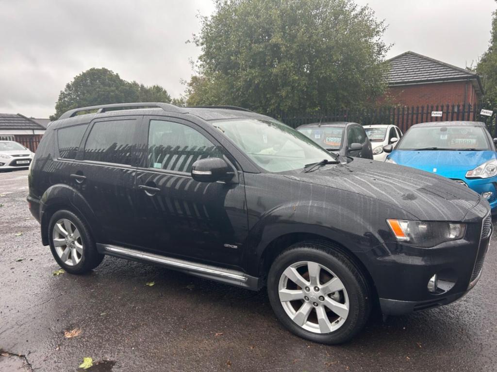 MITSUBISHI OUTLANDER