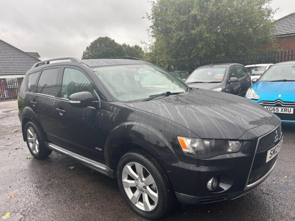 MITSUBISHI OUTLANDER