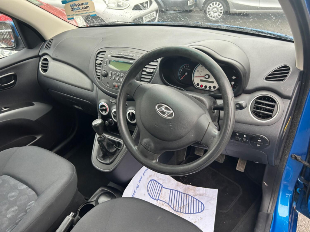 HYUNDAI I10