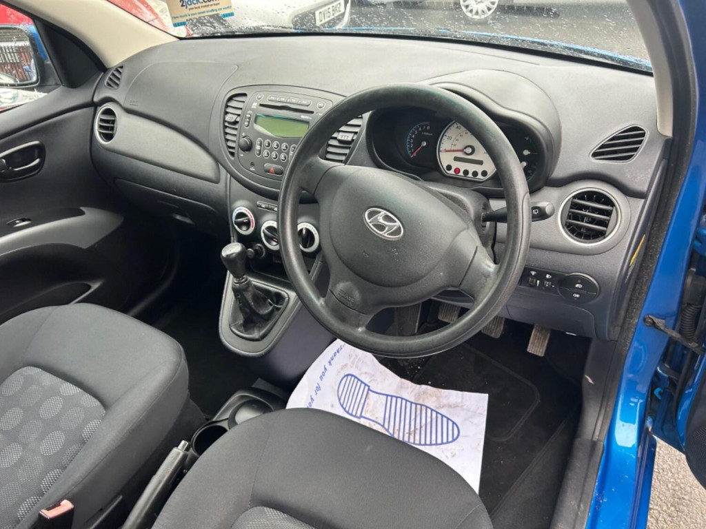 HYUNDAI I10