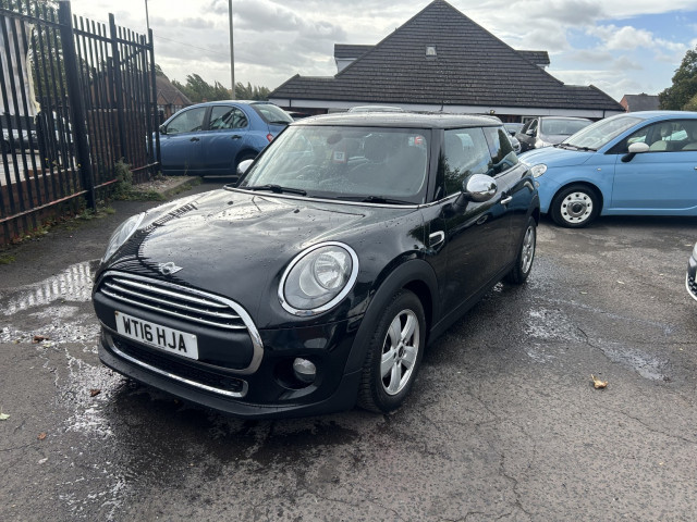 MINI HATCH
