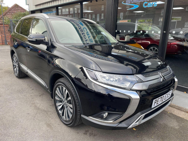 MITSUBISHI OUTLANDER
