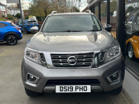 NISSAN NAVARA