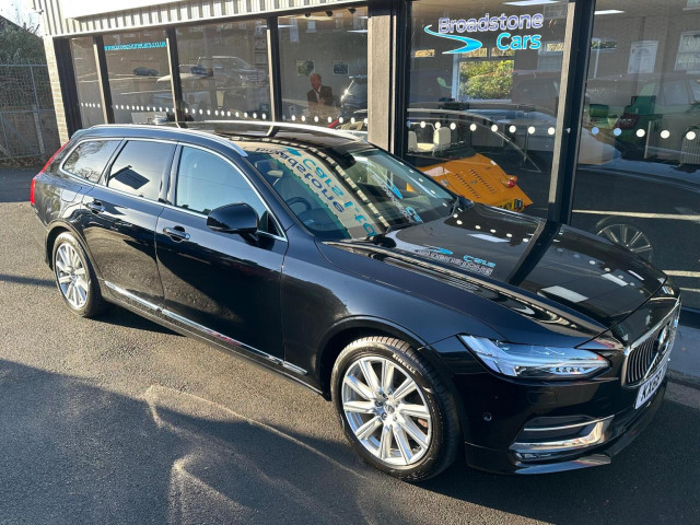VOLVO V90