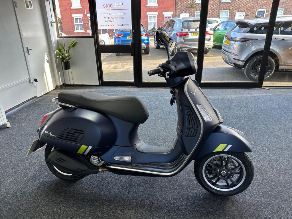 PIAGGIO Vespa
