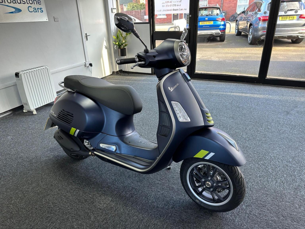 PIAGGIO Vespa
