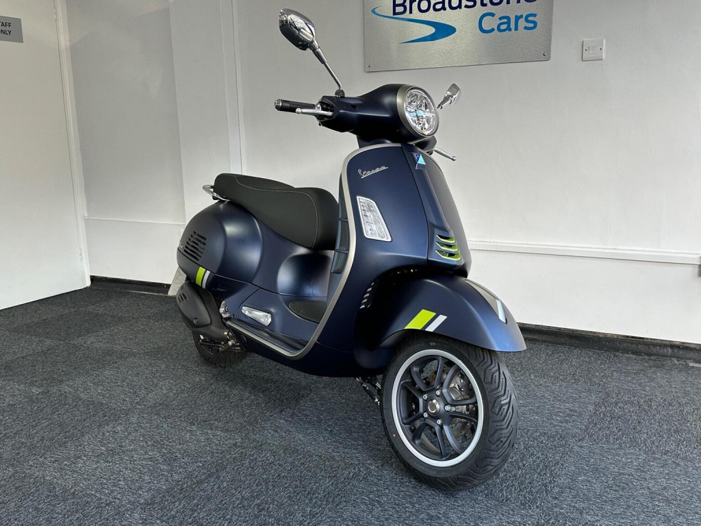 PIAGGIO Vespa