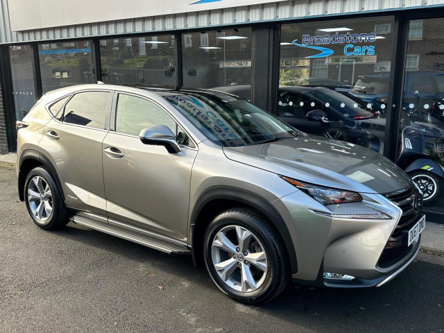 LEXUS NX