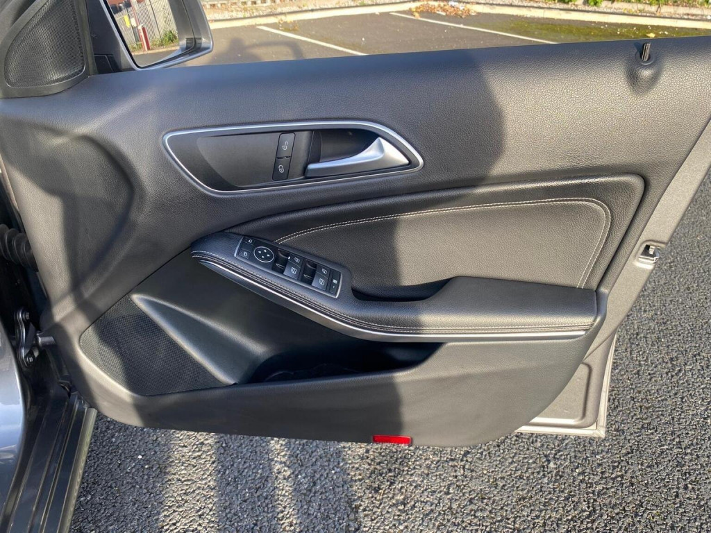 MERCEDES-BENZ A CLASS