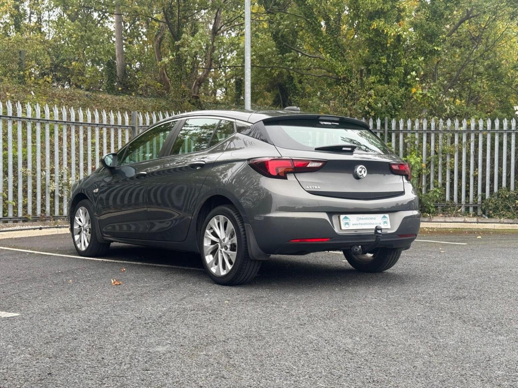 VAUXHALL ASTRA