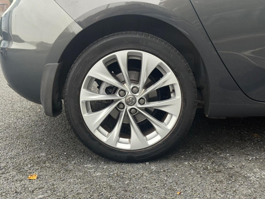 VAUXHALL ASTRA