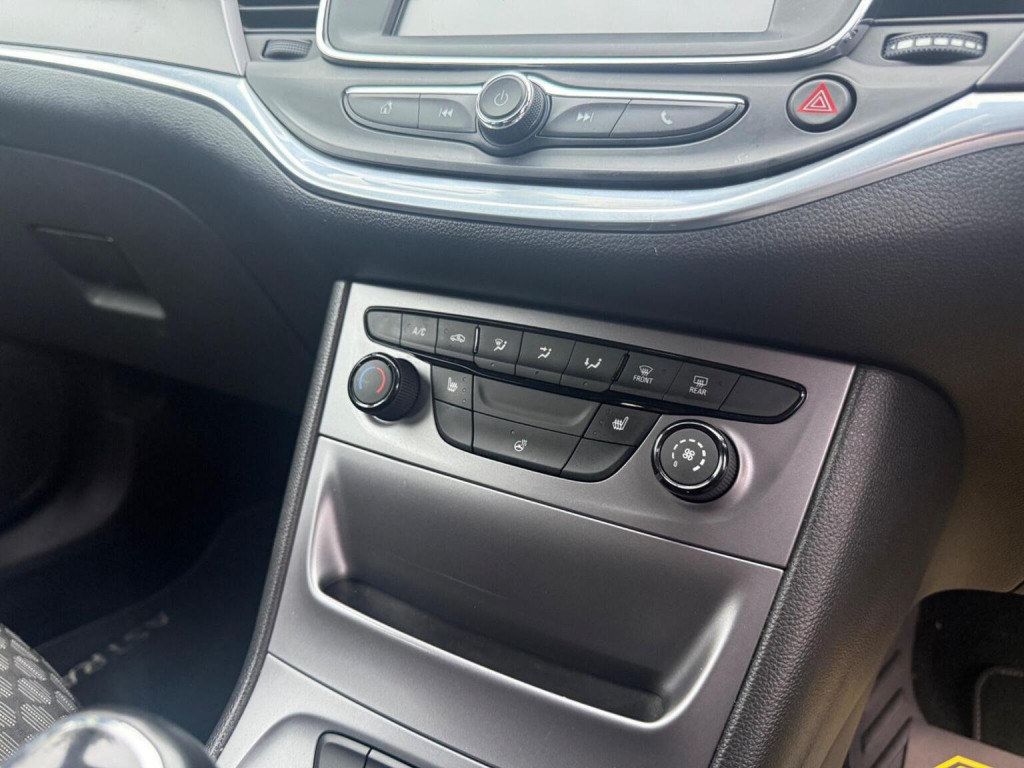 VAUXHALL ASTRA
