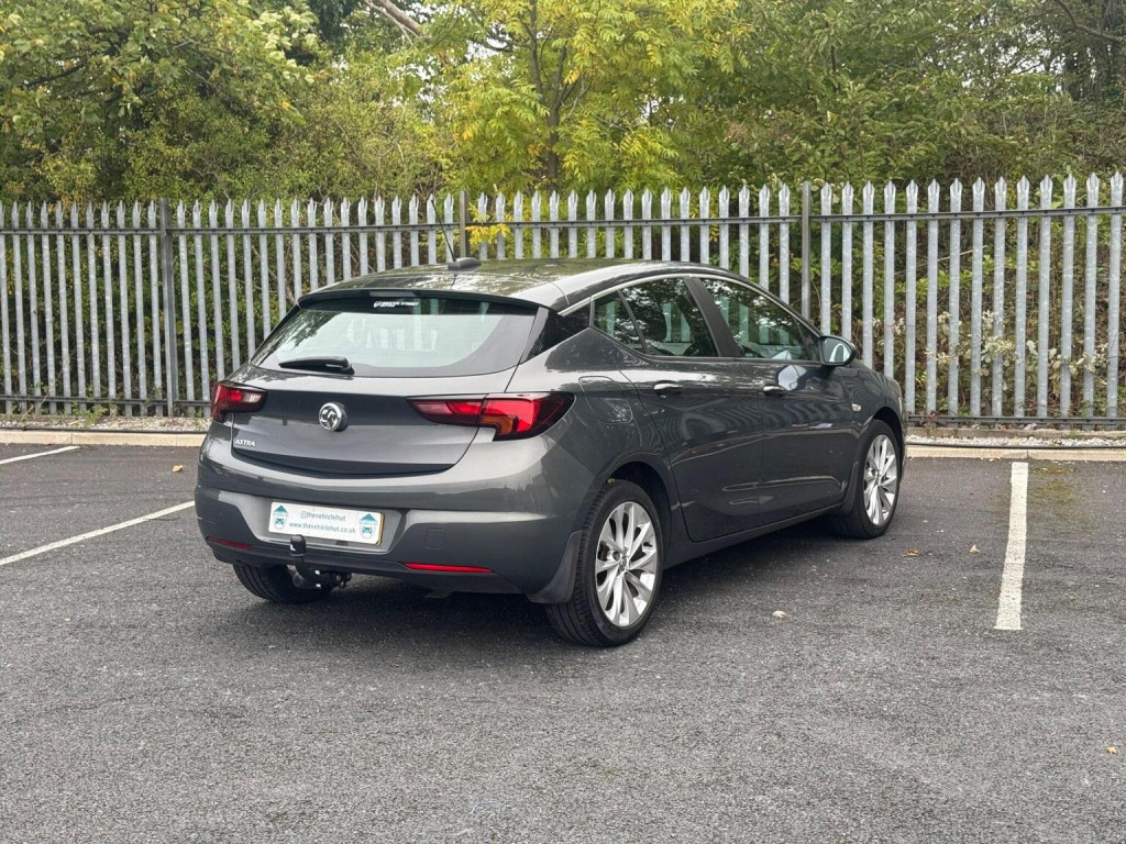 VAUXHALL ASTRA