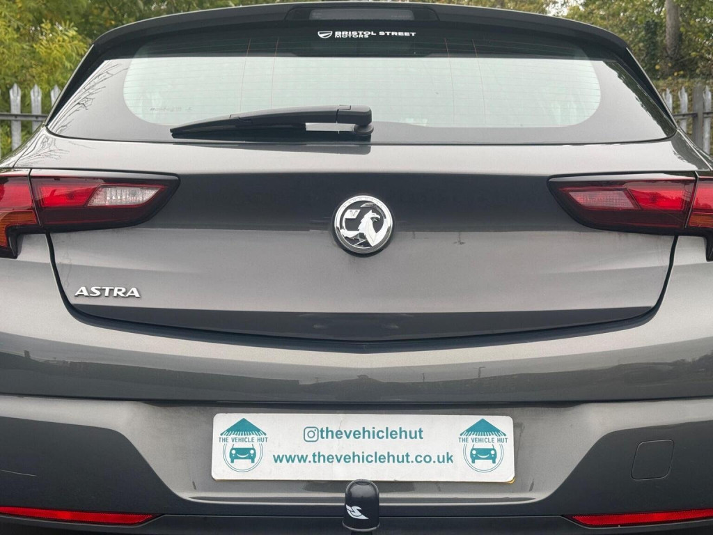VAUXHALL ASTRA