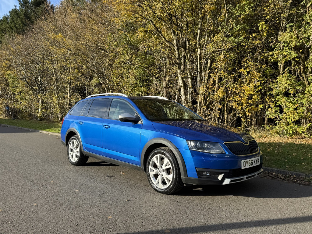 View SKODA OCTAVIA 2.0 TDI Scout
