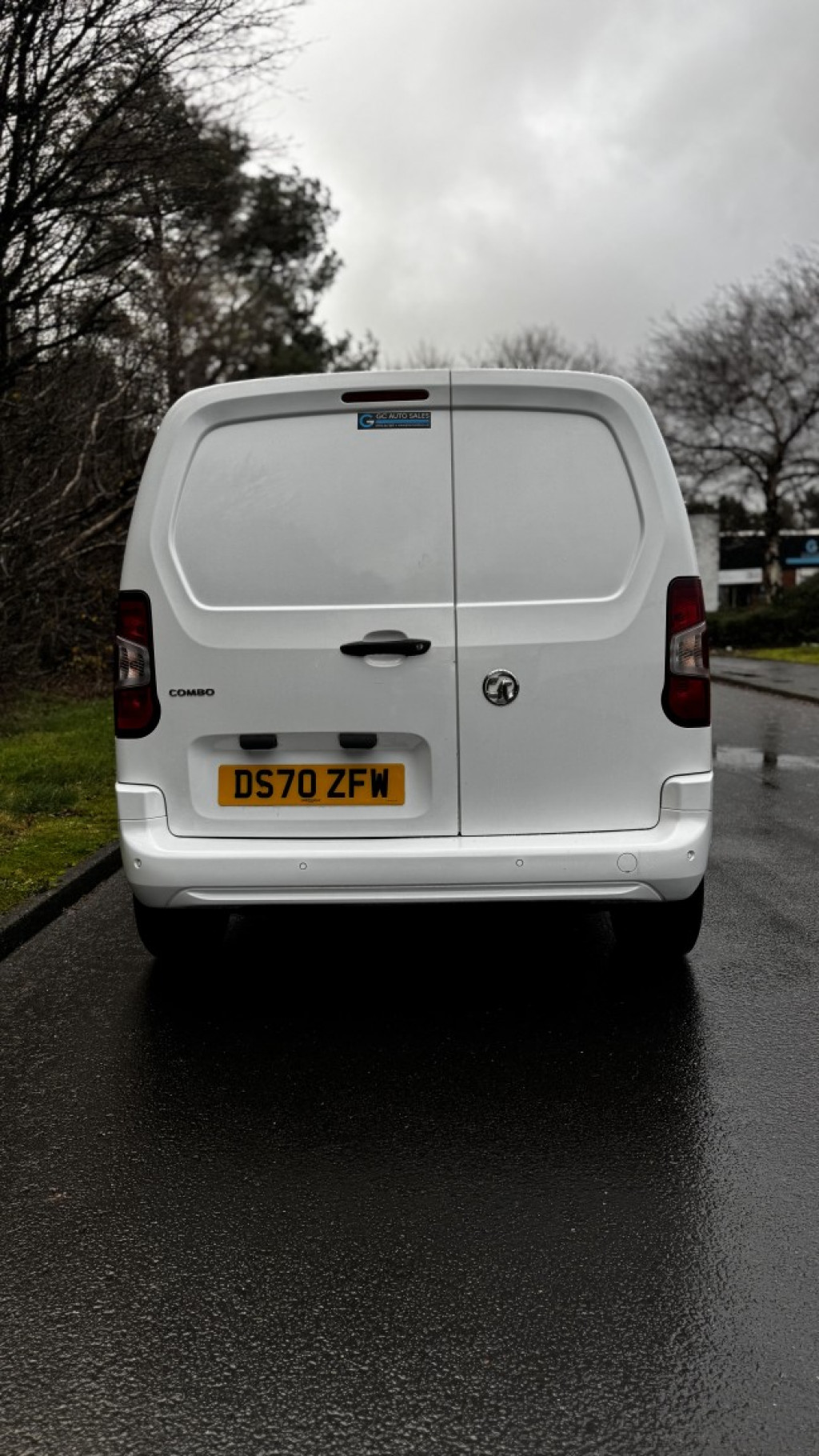 View VAUXHALL COMBO 1.6 Turbo D 2300 Sportive