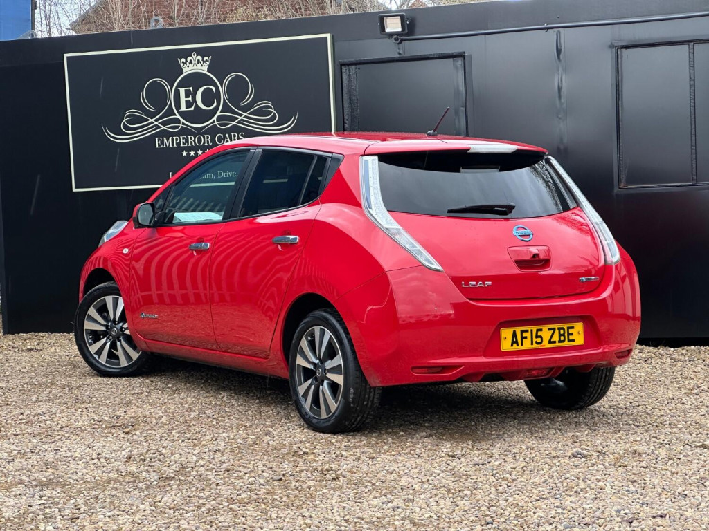 NISSAN LEAF